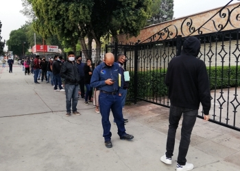 Estudiantes del Tec  entre dos fuegos