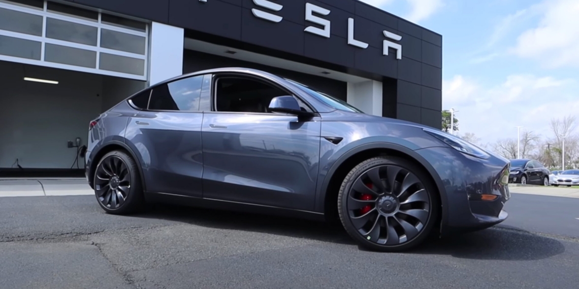 Tesla demanda al Gobierno de EE.UU.