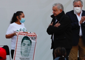 Ejecutarán órdenes de aprehensión contra militares involucrados en Caso Ayotzinapa, asegura AMLO