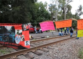 Bloqueos de trenes en Michoacán, provocan pérdidas de entre 39 y 50 mdp