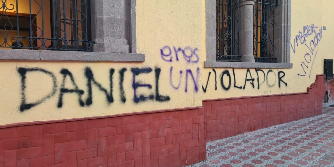 ‘Daniel eres un violador’