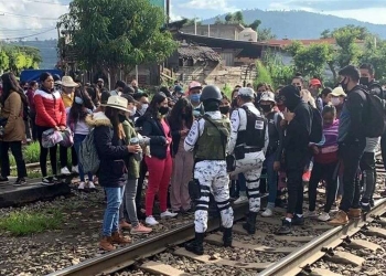 Bloqueos de normalistas a vías del tren en Michoacán provocaron pérdidas de 100 mdp