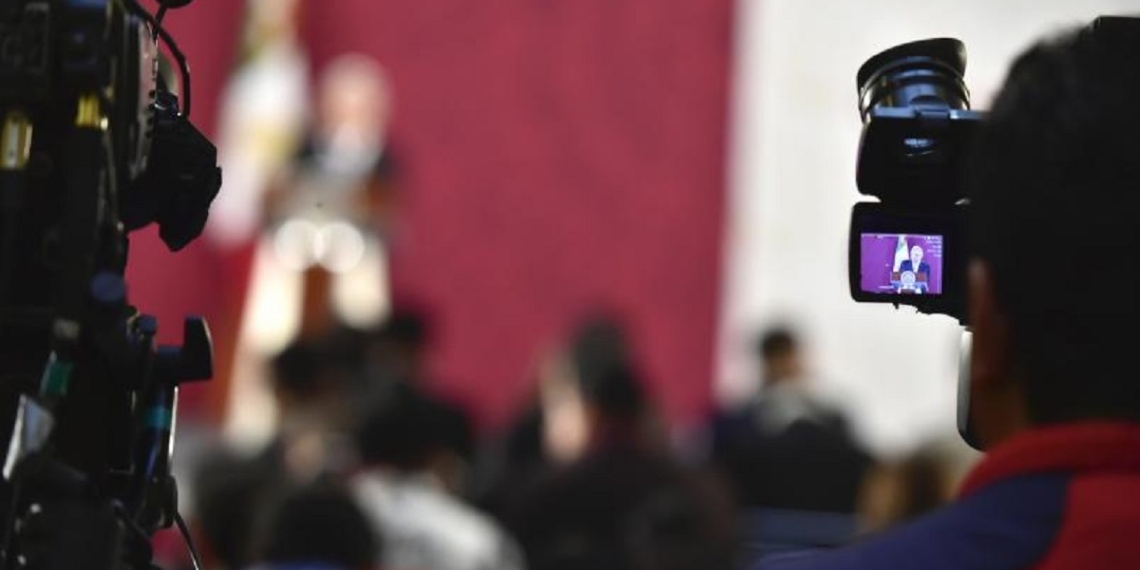 TEPJF ordena al INE permitir conferencias de AMLO en Hidalgo y Coahuila