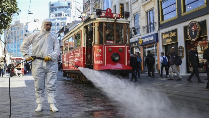 Turquía sancionará con cárcel a pacientes con COVID-19 que mientan sobre contactos