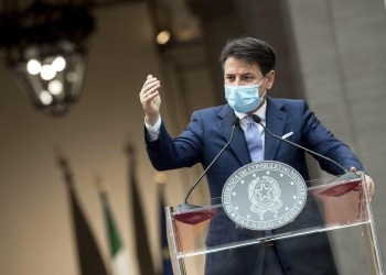 Endurecen restricciones sanitarias en Italia; ordenan cierre de gimnasios por Covid-19
