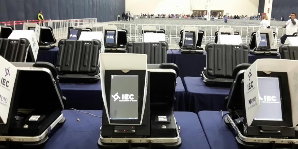 Piedras Negras hace uso de urnas electrónicas