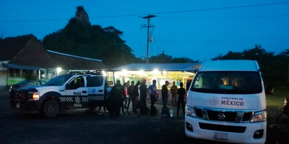 Rescatan en Veracruz a 221 migrantes; hay 11 personas detenidas