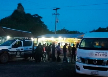 Rescatan en Veracruz a 221 migrantes; hay 11 personas detenidas