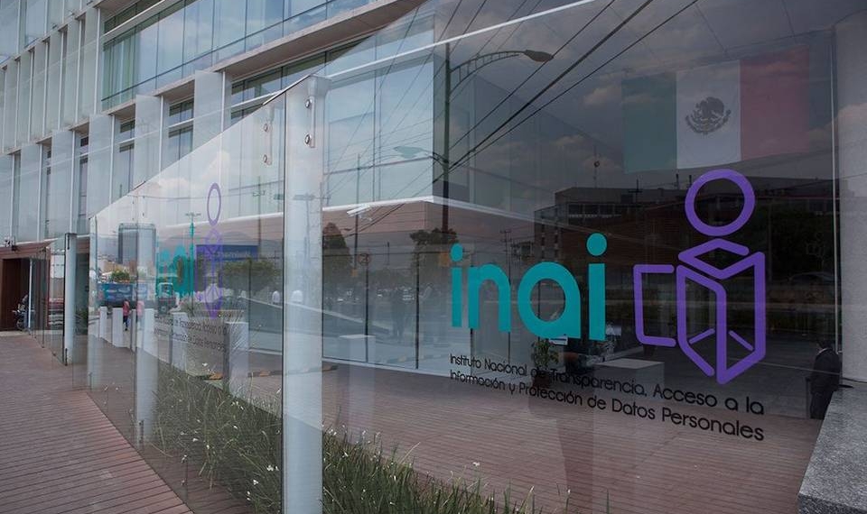 Dependencias no han respondido casi 40 mil solicitudes de información
