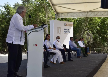 Destaca AMLO participación de Slim en construcción del Tren Maya