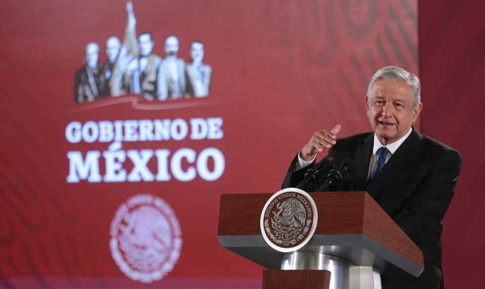 Beneficiarios de Fideicomisos seguirán recibiendo apoyos, queremos que no existan aviadores: AMLO