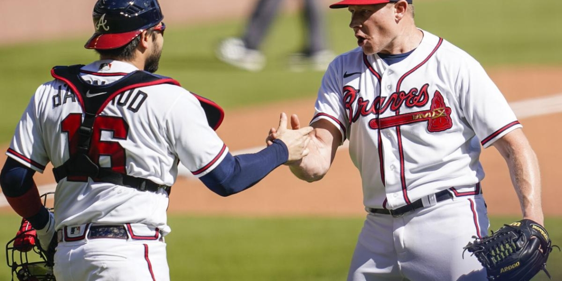 Bravos amordazan a Rojos otra vez y barren serie