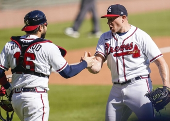 Bravos amordazan a Rojos otra vez y barren serie