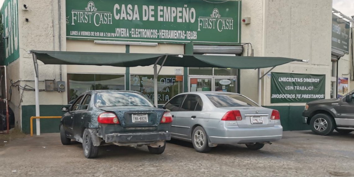 Investigan a empleado de casa de empeño por robo