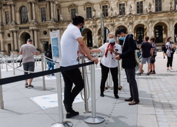 Francia bate el récord de contagios por tercer día consecutivo con 45 mil 422