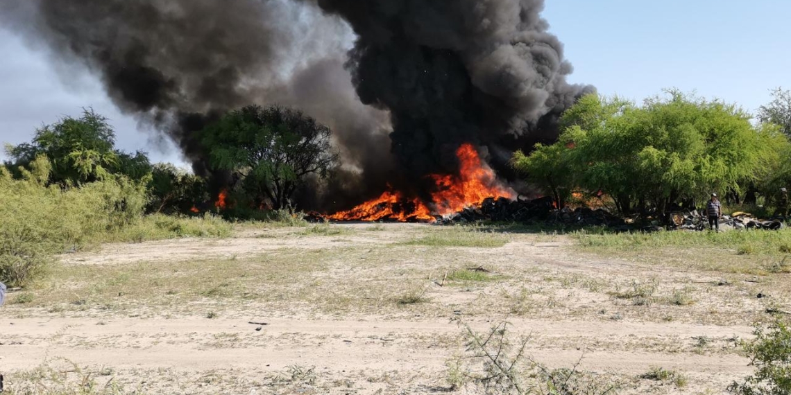 Incendio en corralón tardó más de dos horas en ser sofocado