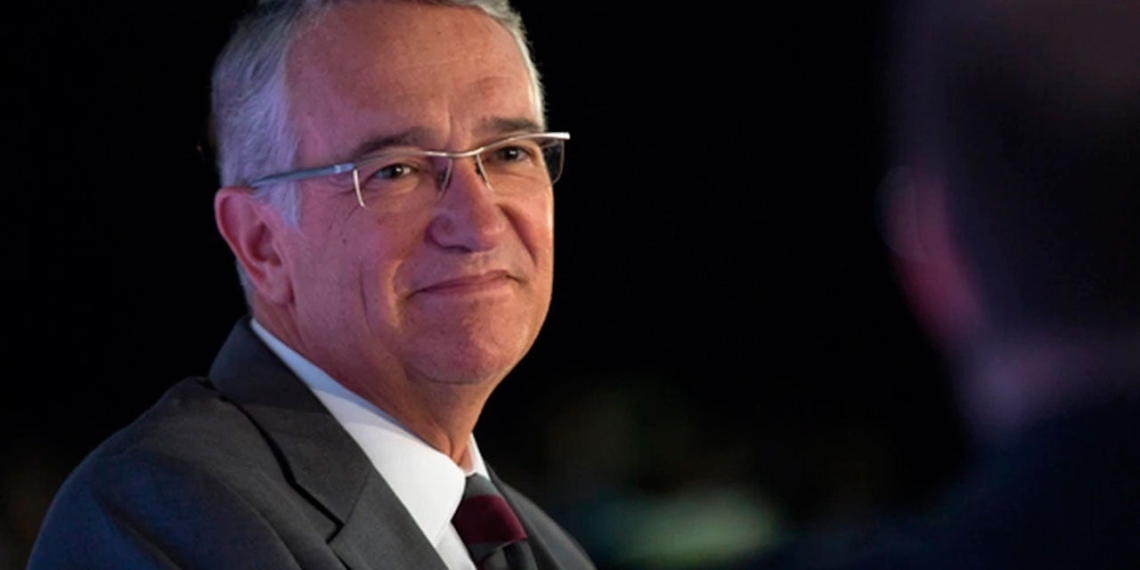 Ricardo Salinas Pliego da positivo a COVID-19