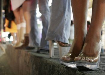 Sexoservidoras deben cumplir requisitos y pagar nueva cuota