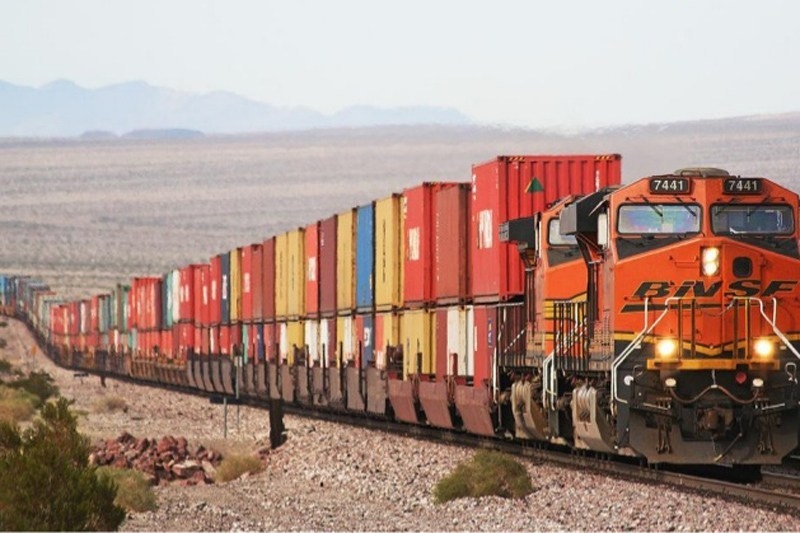 Bloqueos a vías de tren en Michoacán dejan pérdidas de 300 millones de pesos