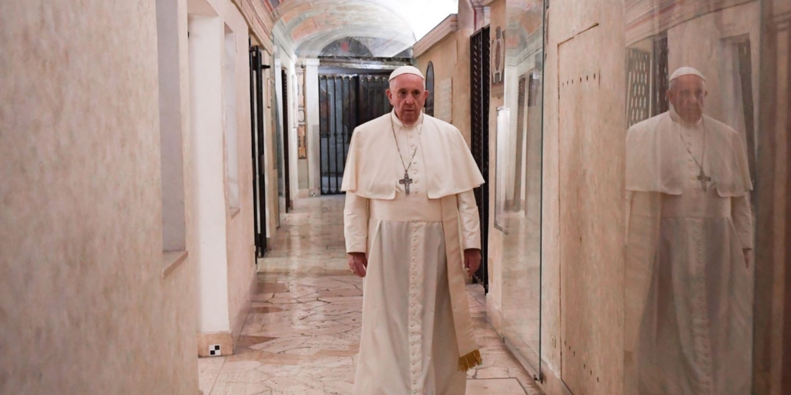 El papa Francisco expresa su dolor por el atentado de Viena