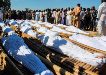 Asesinan a más de 100 personas en campos de cultivo en Nigeria