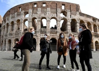 Italia descarta una apertura total en Navidad e insiste en la prudencia