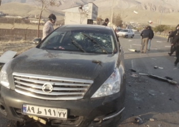 Emboscan y asesinan a científico nuclear en Irán
