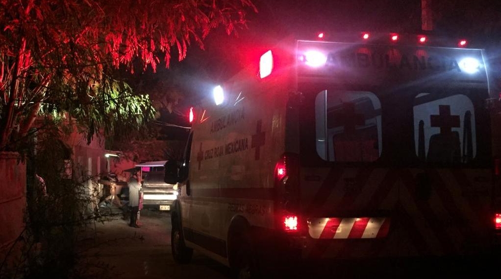Joven mujer intenta suicidarse