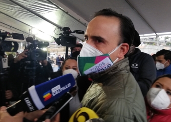 Llama ‘ola venezolana’  al gobierno de AMLO