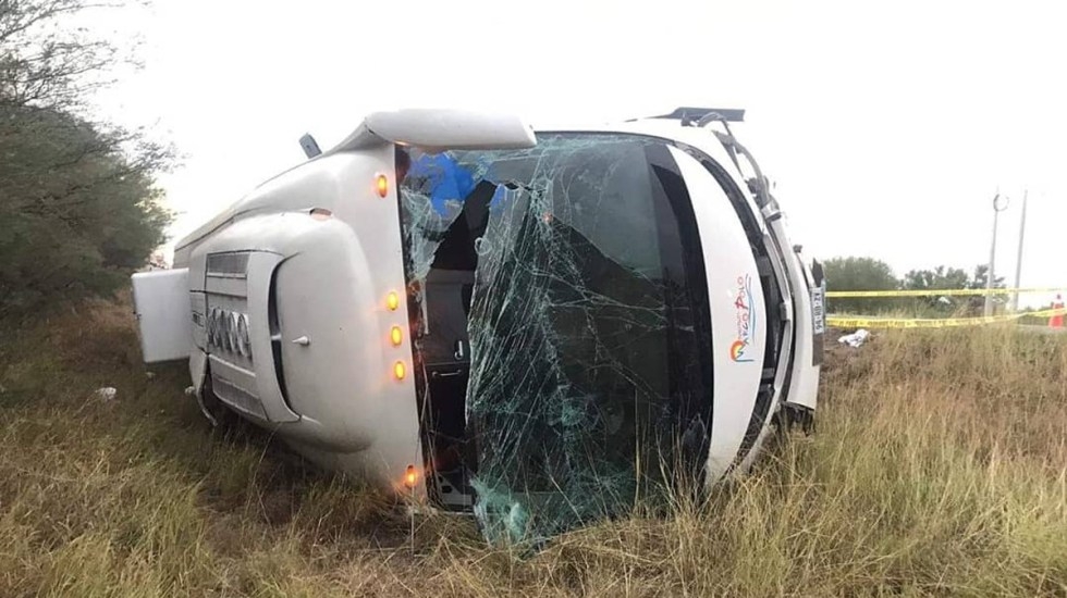 Vuelca autobús con integrantes de FRENAAA en Matamoros; mueren dos