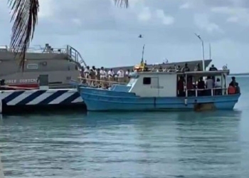 INM y Semar rescata a 14 migrantes cubanos en el Caribe