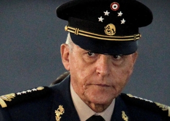 General Salvador Cienfuegos no está negociando culpabilidad, asegura su abogado