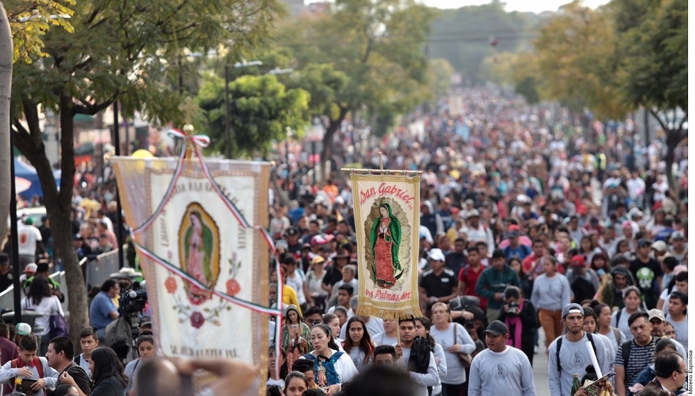 Pide AMLO que se eviten reuniones masivas en celebración a la Virgen de Guadalupe