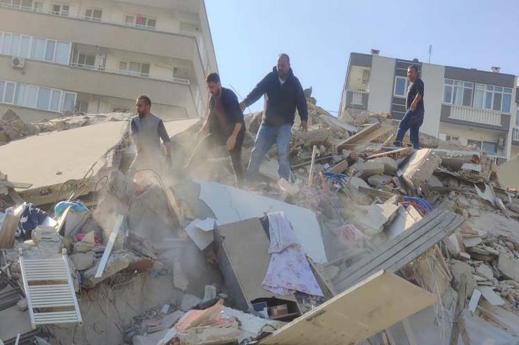 Muertos por terremoto en Turquía aumentan a 91