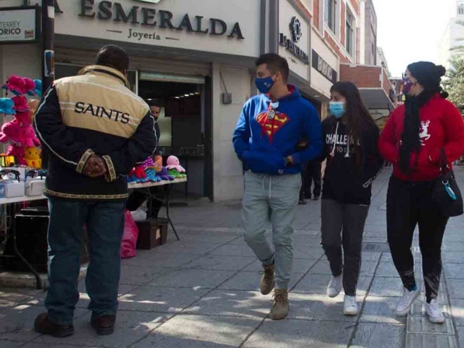 Amaga El Bronco con ampliar restricciones por Covid