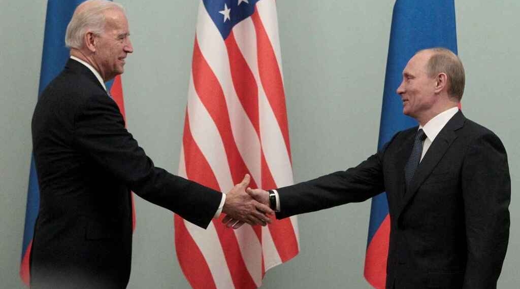Vladimir Putin felicita finalmente a Joe Biden por su victoria en las elecciones