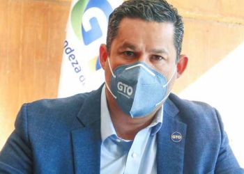 Diego Sinhue Rodríguez, gobernador de Guanajuato, dio positivo a COVID-19