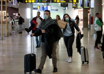 México descarta frenar vuelos de Reino Unido pese a nueva cepa de Covid-19