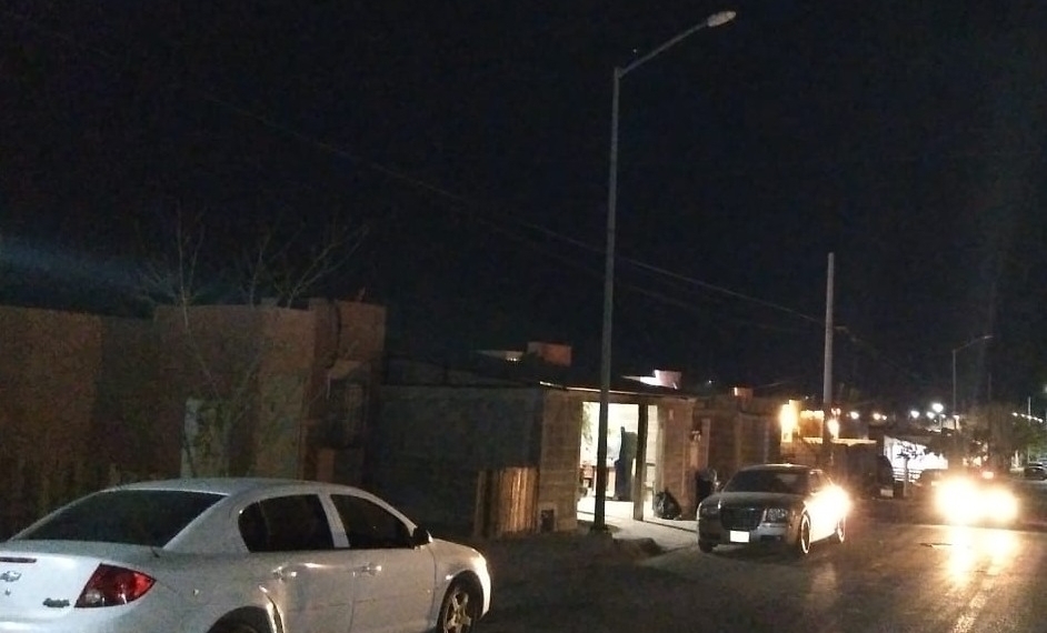 Calles a oscuras en Valle de las Flores; luces nuevas duraron muy poco