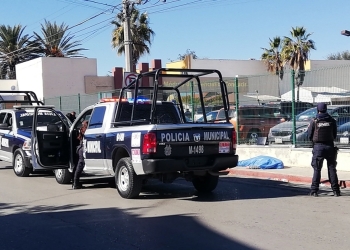 Muere en la vía pública