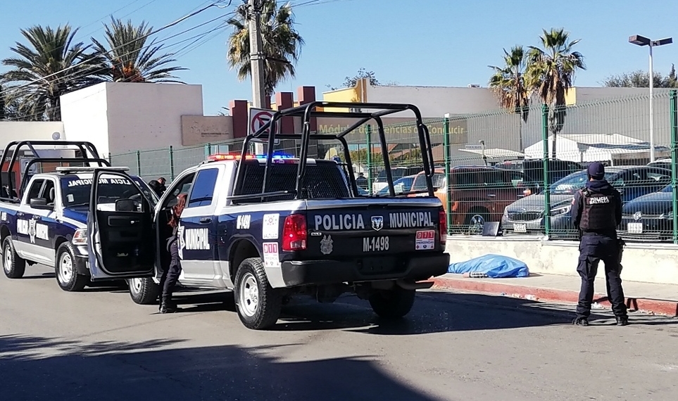 Muere en la vía pública