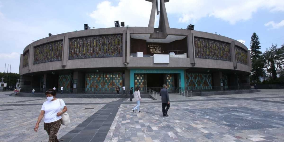 Cierra Basílica de Guadalupe para evitar llegada de fieles