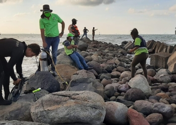 Mueren ahogados tres menores de edad en playa de Veracruz