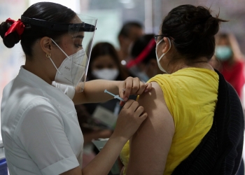 UNAM ha recibido 5 mil solicitudes de voluntarios para participar en brigadas de vacunación
