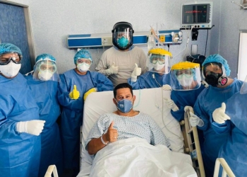 Gobernador Diego Sinhue sale del hospital tras ingreso preventivo por COVID-19