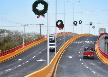 Luego de cinco años, inauguran paso a desnivel