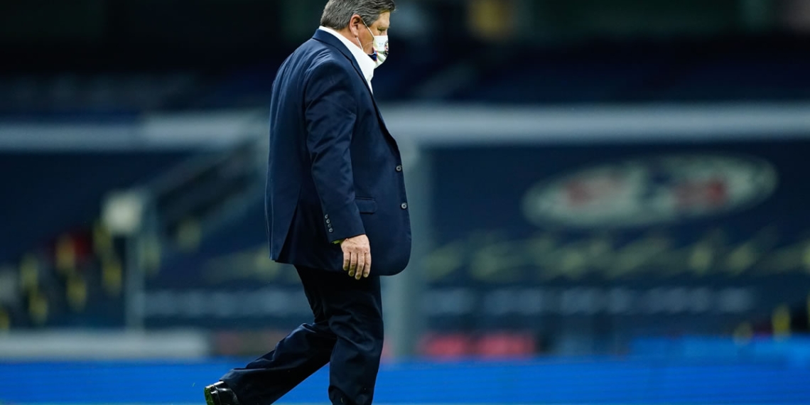 Miguel Herrera queda fuera del América