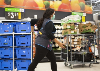 Walmart se prepara para suministrar vacunas contra el coronavirus en EU
