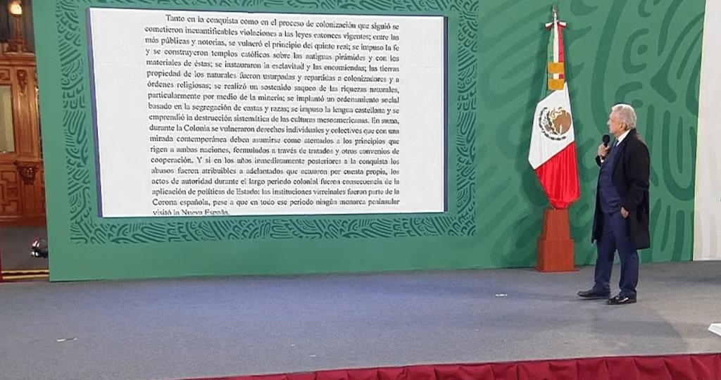 López Obrador lee carta en la que pide disculparse a España por la Conquista