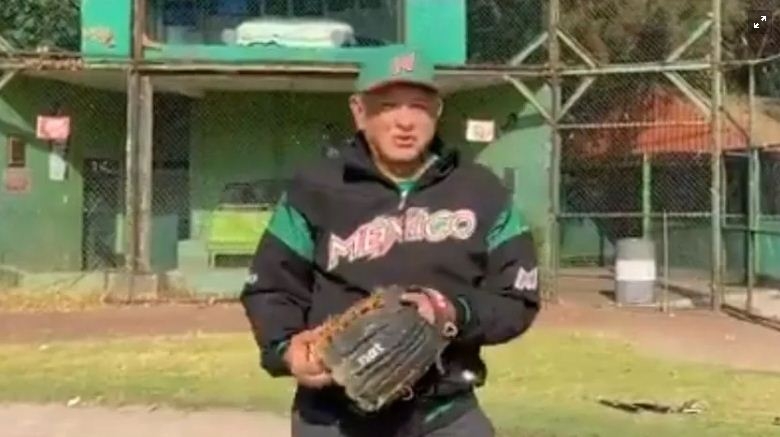 Se ‘escapa’ AMLO a jugar beisbol